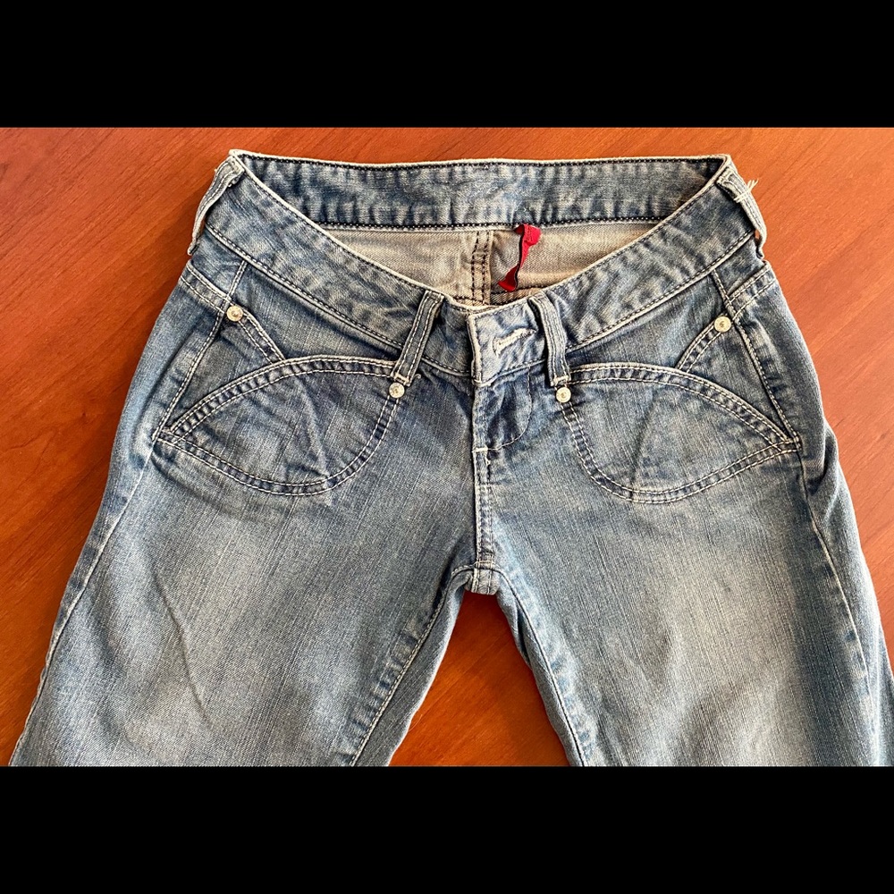 Guess Jeans. Excellent Condition. - Picture 3 of 5